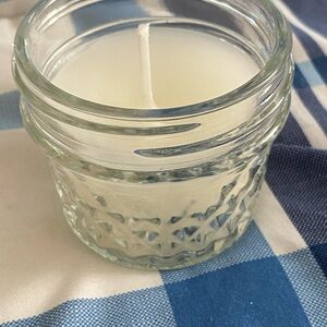 handmade vanilla candle